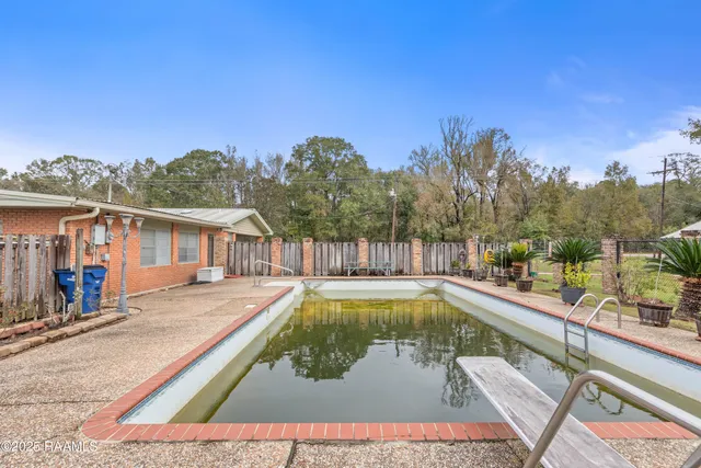 $319,900 | 6166 Highway 93, Arnaudville, LA 70512