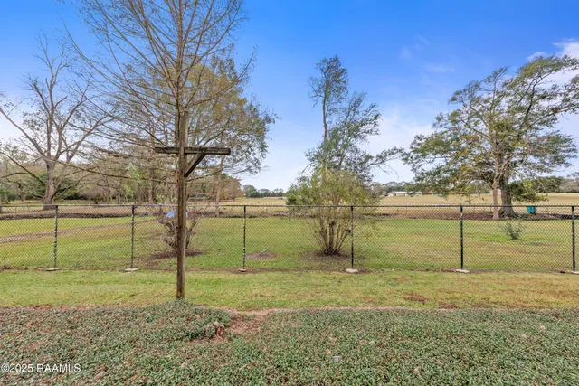 $319,900 | 6166 Highway 93, Arnaudville, LA 70512