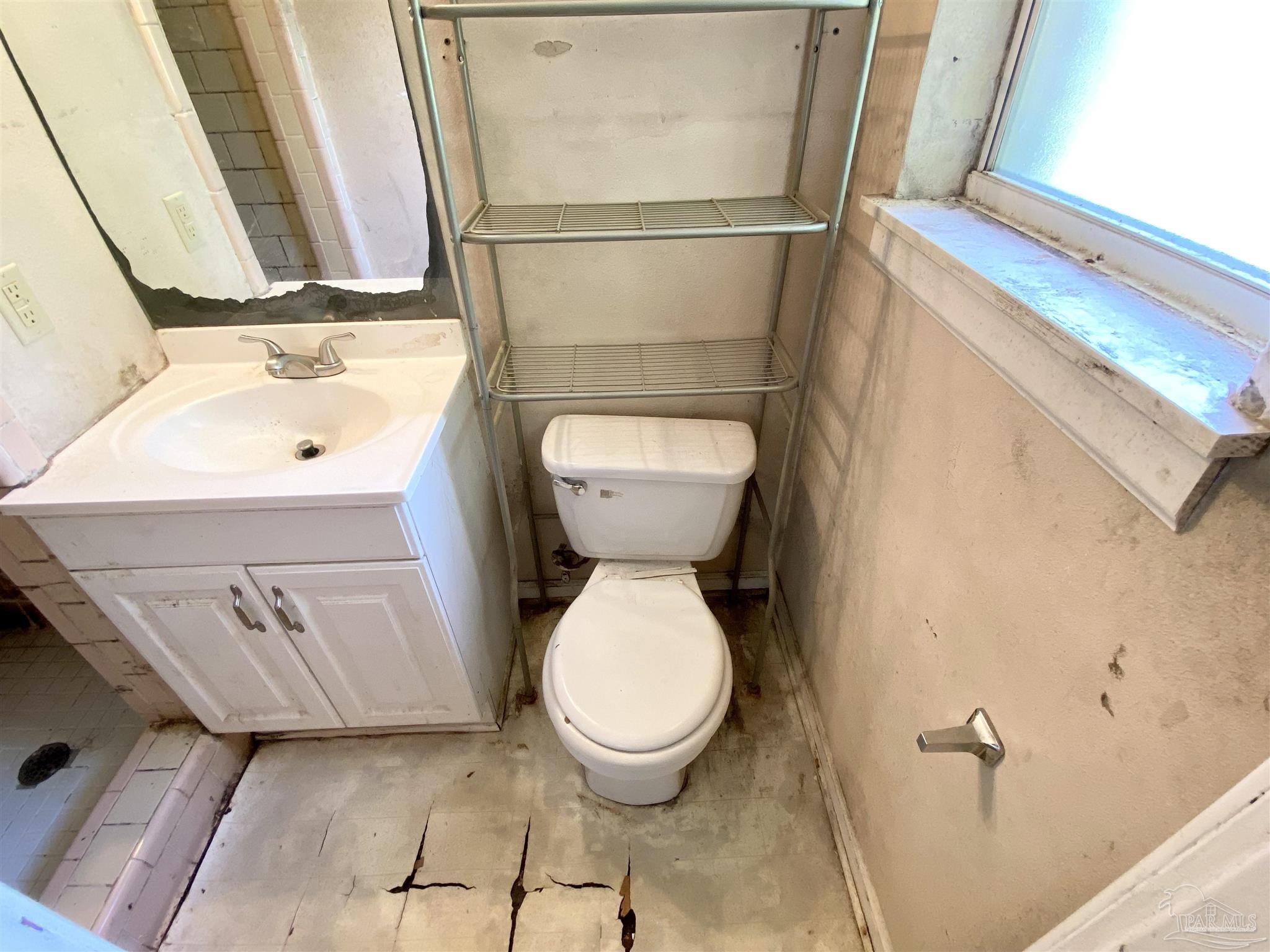 1055 Conference Road Cantonment, FL 32533 - Photo 22 of 33 Gallery Image 22