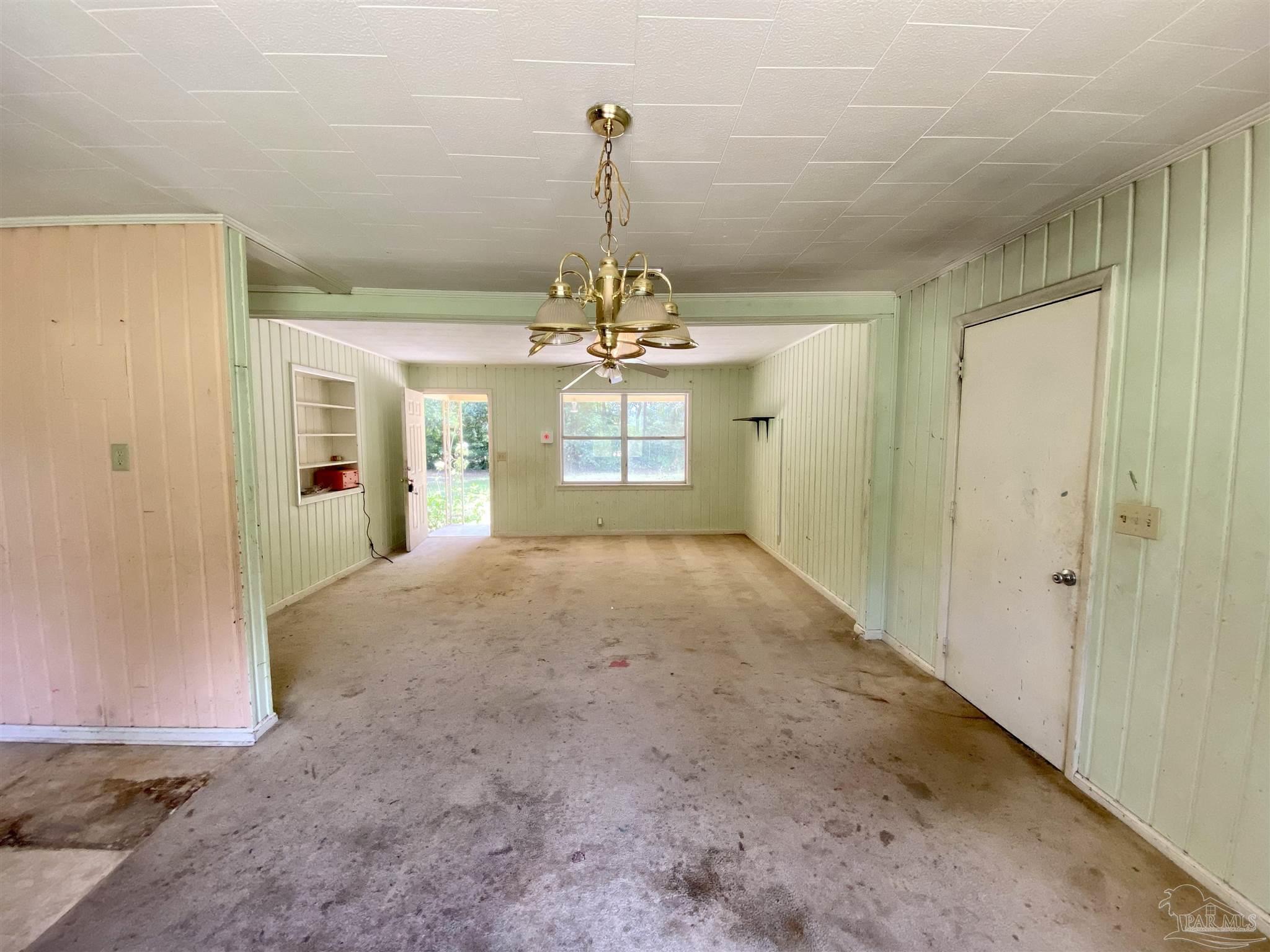 1055 Conference Road Cantonment, FL 32533 - Photo 6 of 33 Gallery Image 6