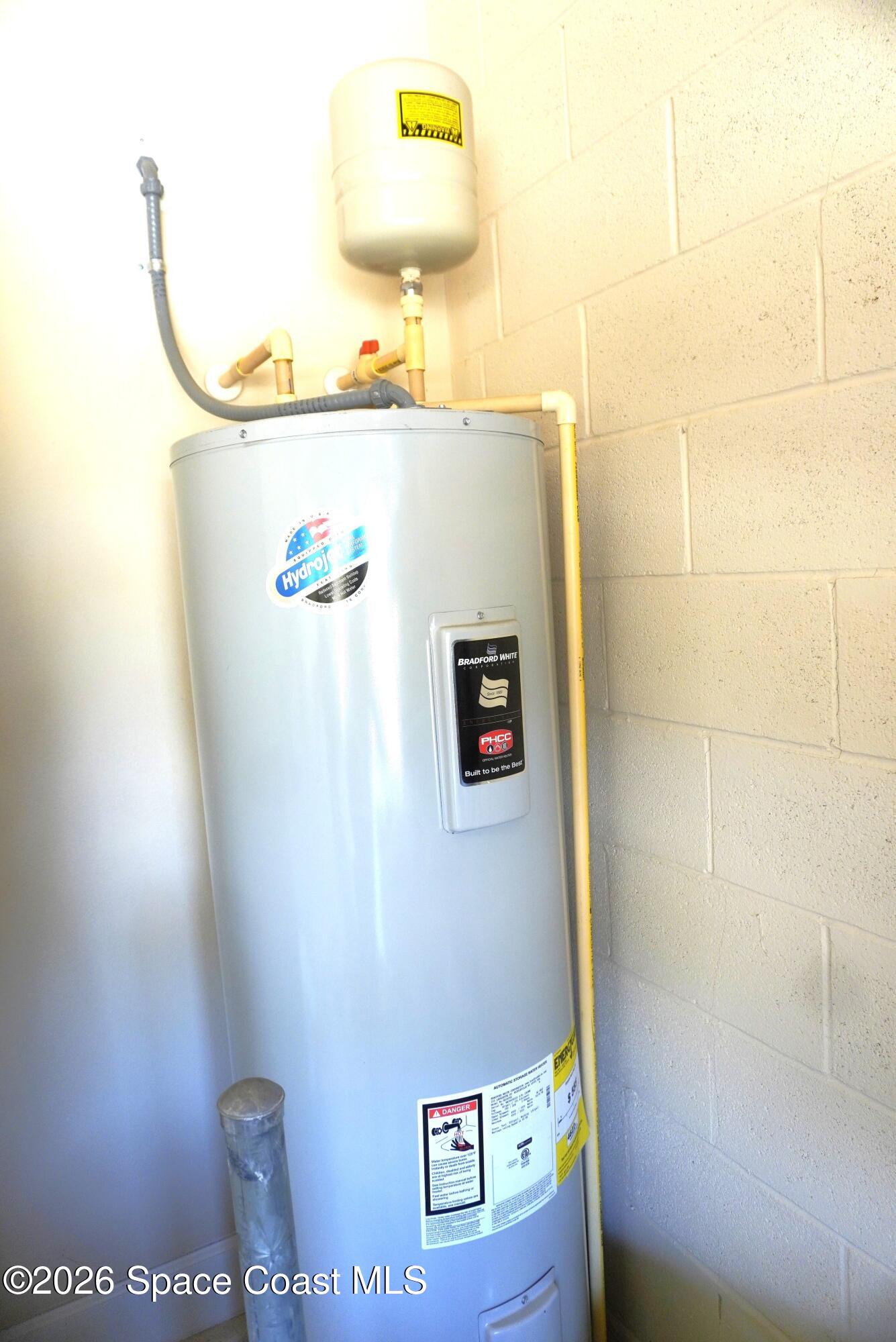 3210 Arden Circle Melbourne, FL 32934 - Photo 28 of 42 a view of water heater room