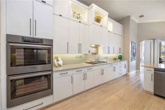 $2,250,000 | 5851 Bromelia Court, Naples, FL 34119