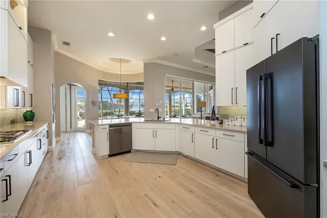 $2,250,000 | 5851 Bromelia Court, Naples, FL 34119