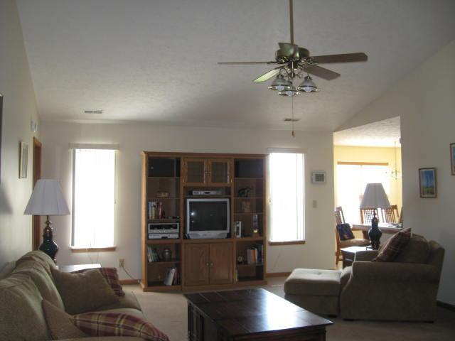 1751 Acorn Road Franklin, IN 46131 - Photo 2 of 10 Gallery Image 2