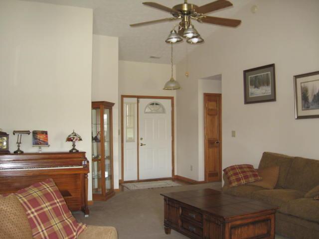 1751 Acorn Road Franklin, IN 46131 - Photo 6 of 10 Gallery Image 6