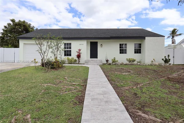 $590,000 | 20723 Southwest 119th Place, Miami, FL 33177