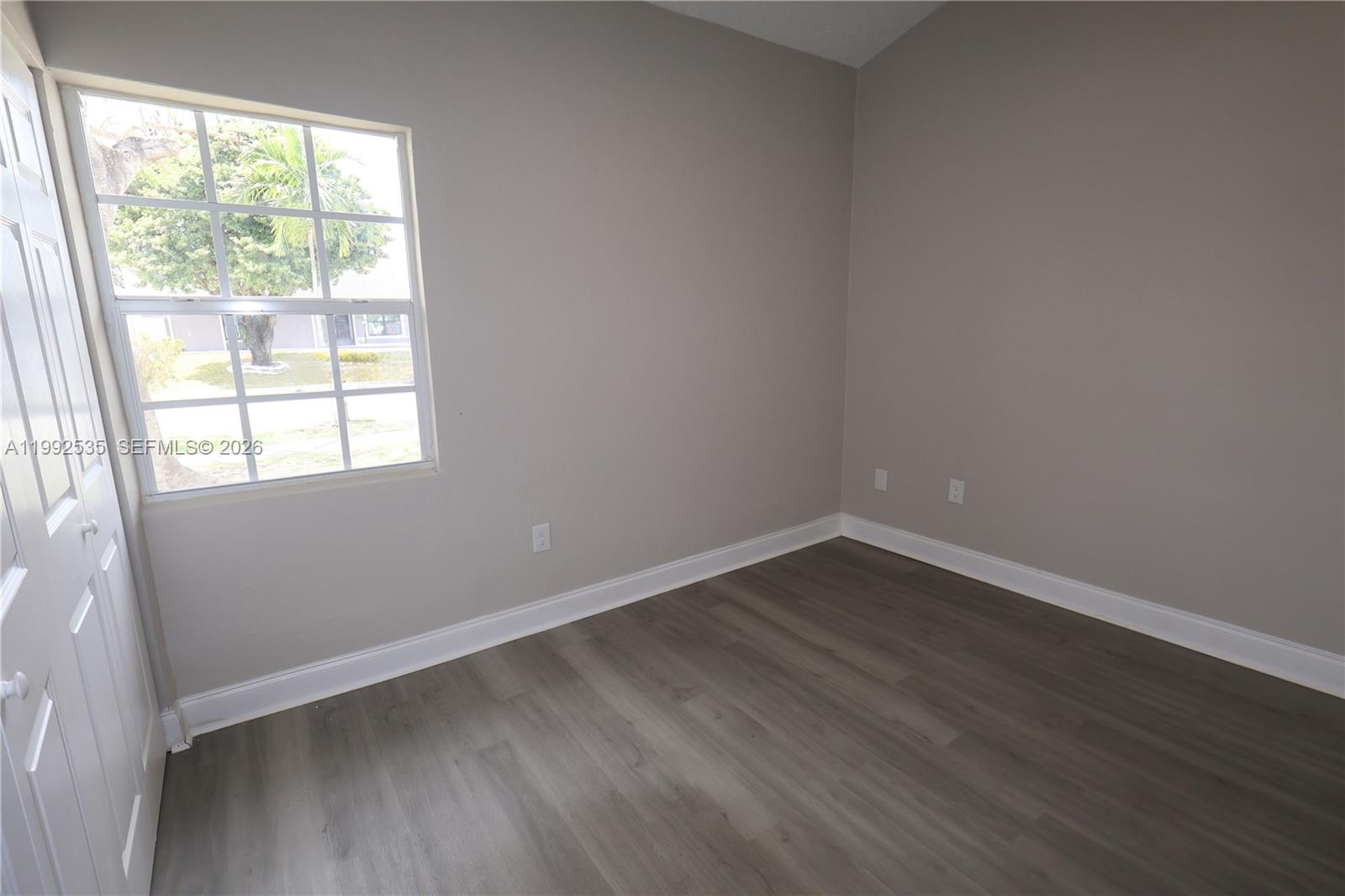 20723 Southwest 119th Place Miami, FL 33177 - Photo 15 of 27