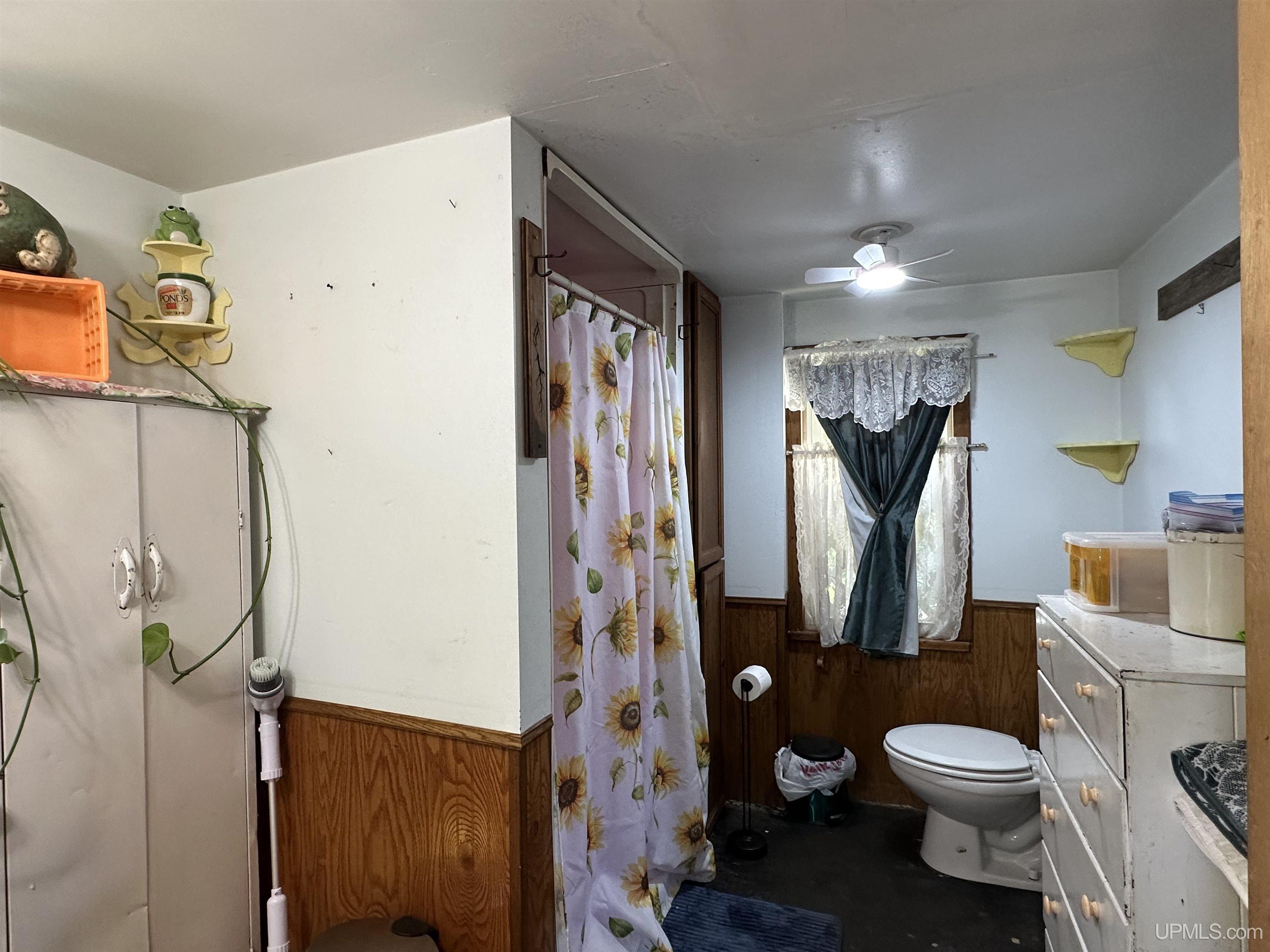 421-419 Cary Road Hurley, WI 54534 - Photo 7 of 51