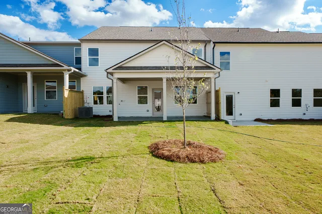 $329,900 | 28 Umber Lane, Newnan, GA 30263