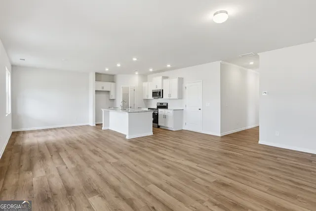 $329,900 | 28 Umber Lane, Newnan, GA 30263