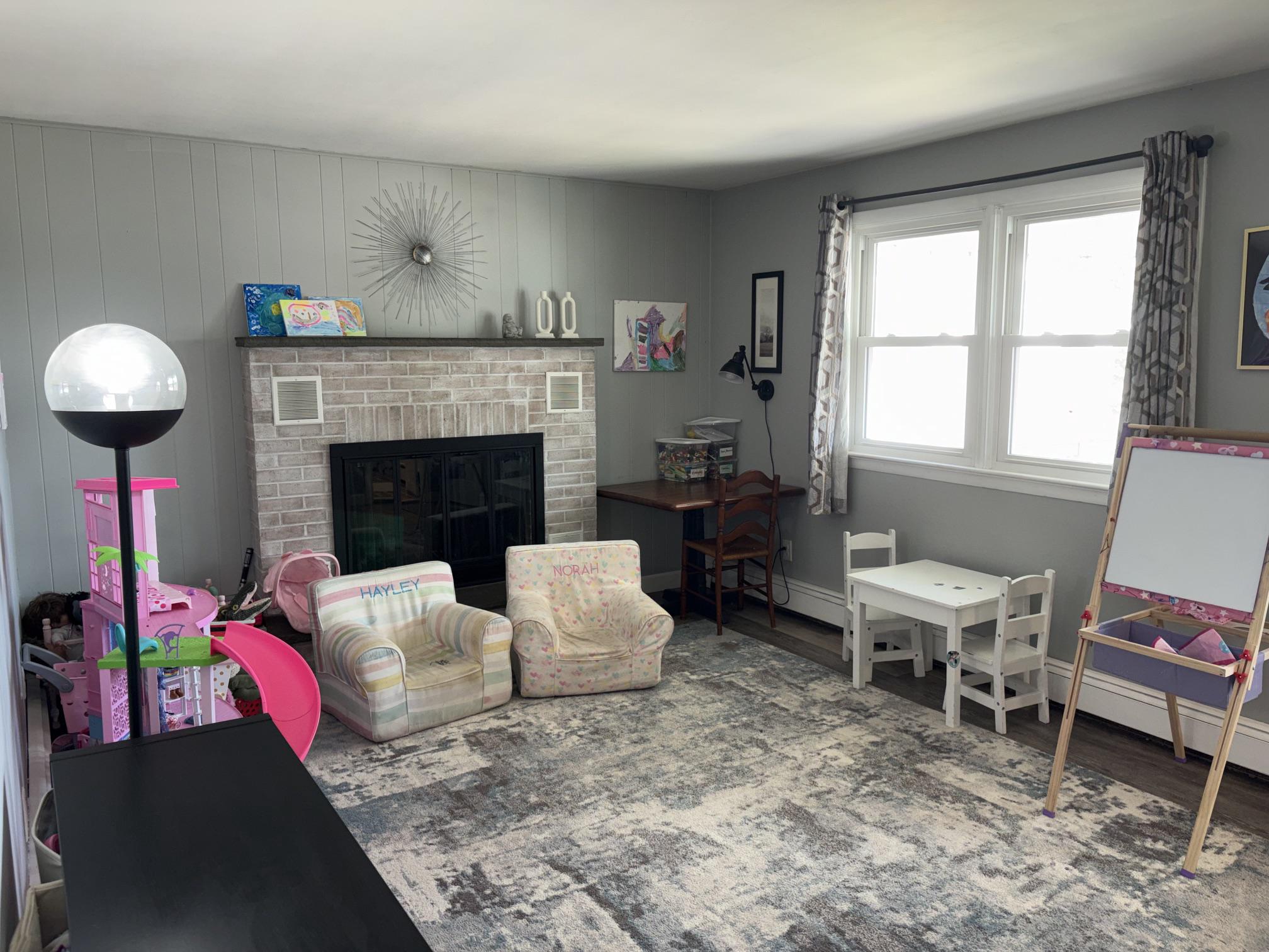 402 Grosstown Road Stowe, PA 19464 - Photo 7 of 37 Family Room