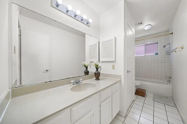 $1,750 | 438 Vane Way, Crosby, TX 77532