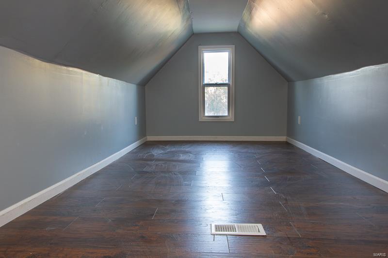 5232 Heege Road St. Louis, MO 63123 - Photo 22 of 32 Gallery Image 22