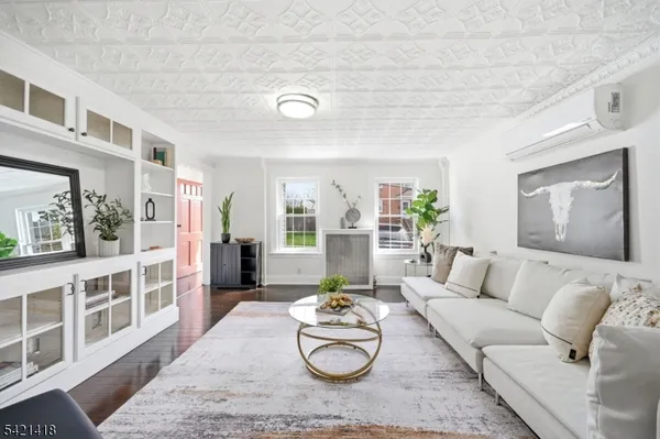 $899,000 | 118 Spring Street, Millburn, NJ 07041