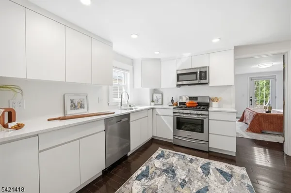 $899,000 | 118 Spring Street, Millburn, NJ 07041