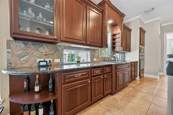 $725,000 | 2007 Cliff Manor Drive, Conroe, TX 77304