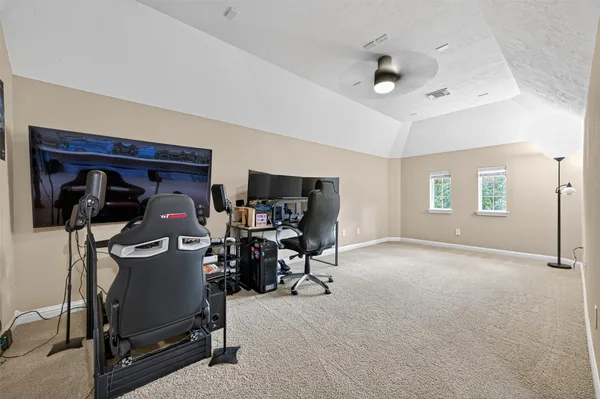 $725,000 | 2007 Cliff Manor Drive, Conroe, TX 77304