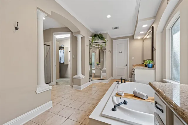 $775,000 | 2007 Cliff Manor Drive, Conroe, TX 77304