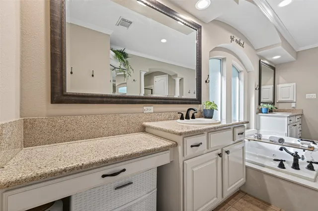 $775,000 | 2007 Cliff Manor Drive, Conroe, TX 77304