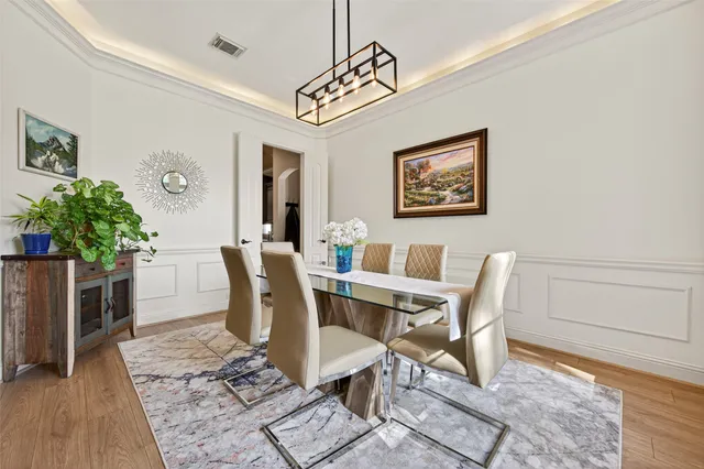 $775,000 | 2007 Cliff Manor Drive, Conroe, TX 77304