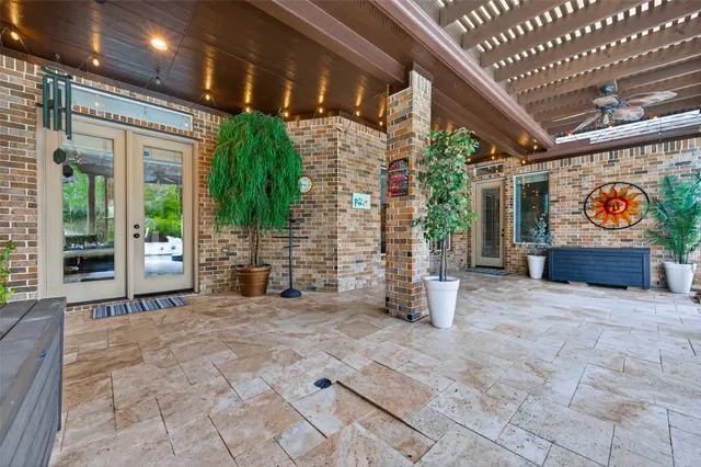 $775,000 | 2007 Cliff Manor Drive, Conroe, TX 77304