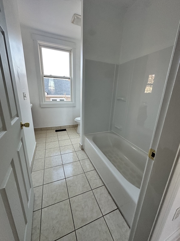 283 Broadway, Unit 2 Methuen, MA 01844 - Photo 20 of 25