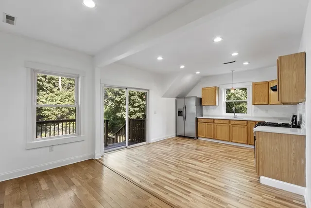 $2,700 | 283 Broadway, Unit 2, Methuen, MA 01844