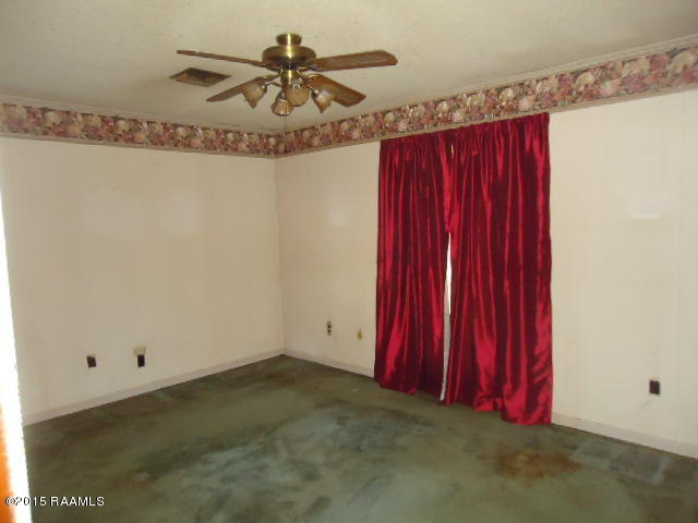 1214 Quarter Pole Road Rayne, LA 70578 - Photo 13 of 17 Master Bedroom