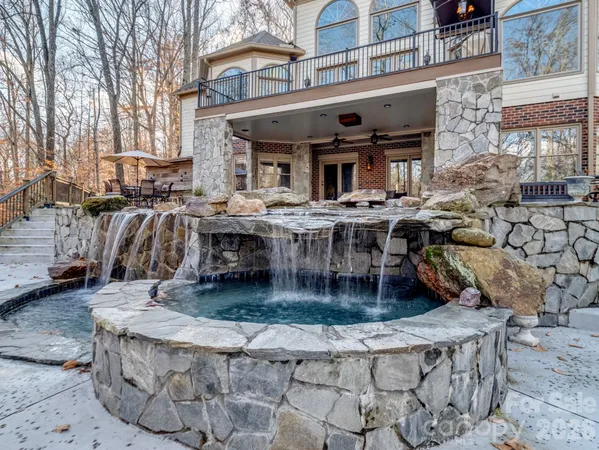 $3,350,000 | 1090 North Saunders Drive, Catawba, NC 28609