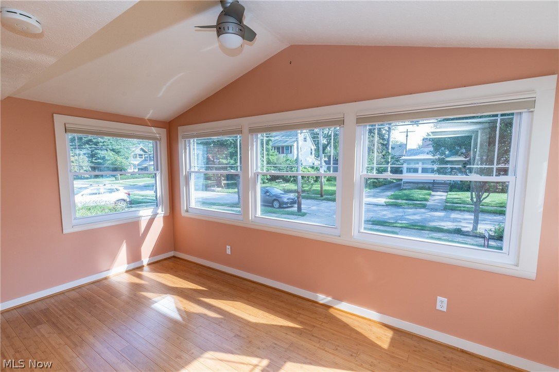17910 Windward Road Cleveland, OH 44119 - Photo 3 of 25 Gallery Image 3