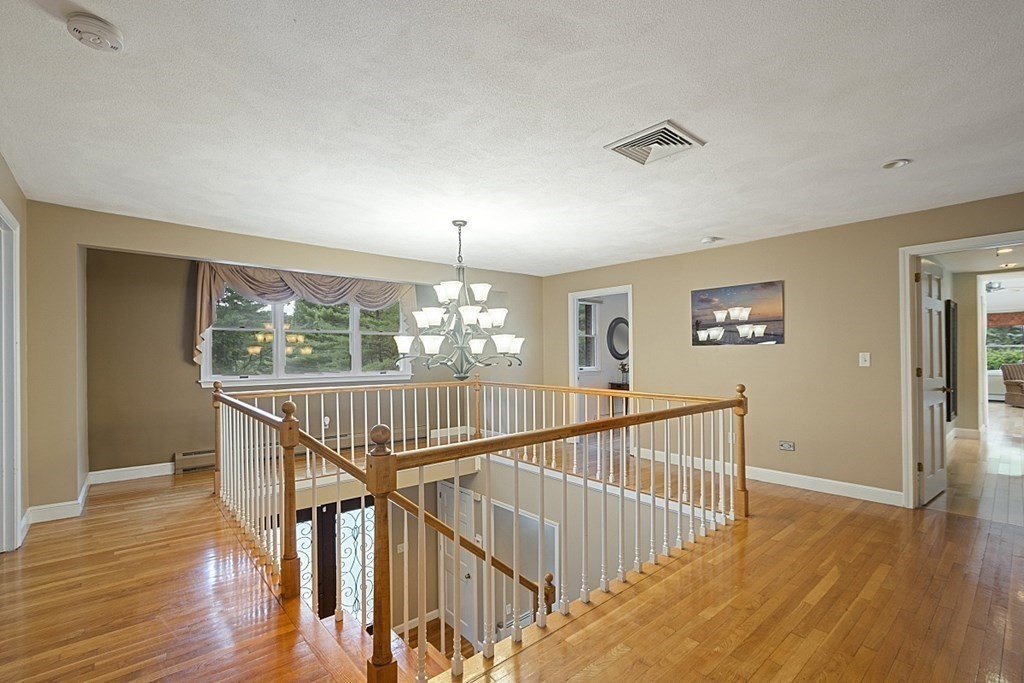 10 Ellsworth Road Andover, MA 01810 - Photo 23 of 42 Gallery Image 23