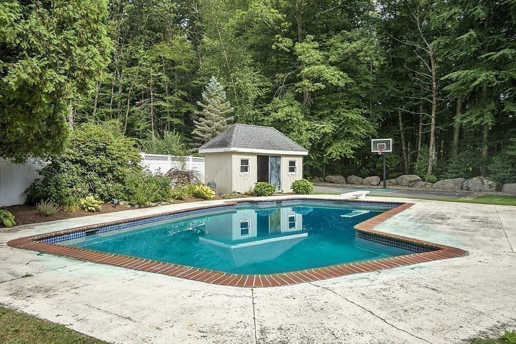 10 Ellsworth Road Andover, MA 01810 - Photo 39 of 42 Gallery Image 39