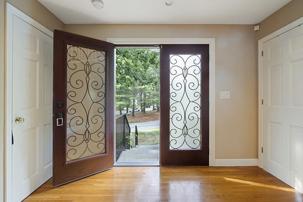 10 Ellsworth Road Andover, MA 01810 - Photo 6 of 42 Gallery Image 6