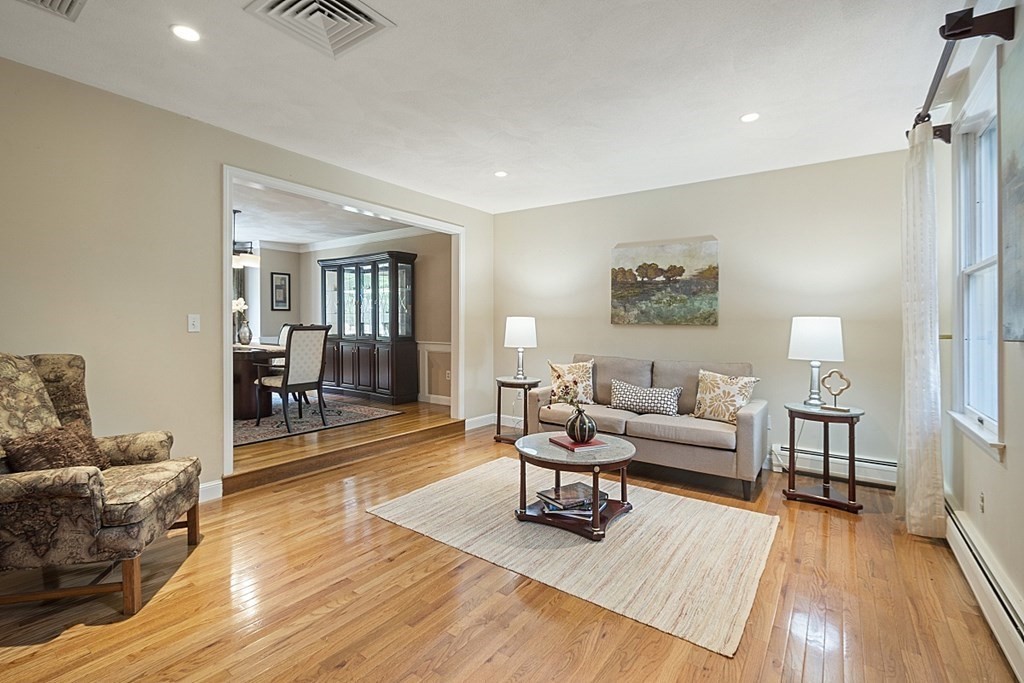 10 Ellsworth Road Andover, MA 01810 - Photo 8 of 42 Gallery Image 8