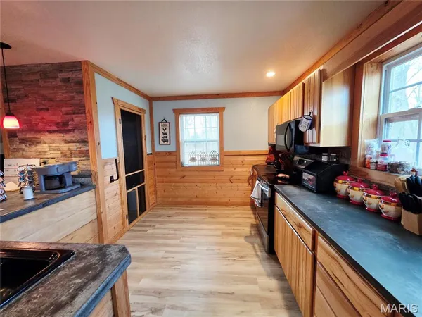 $240,000 | 28937 Highway Z Canton Mo 63435, Canton, MO 63435