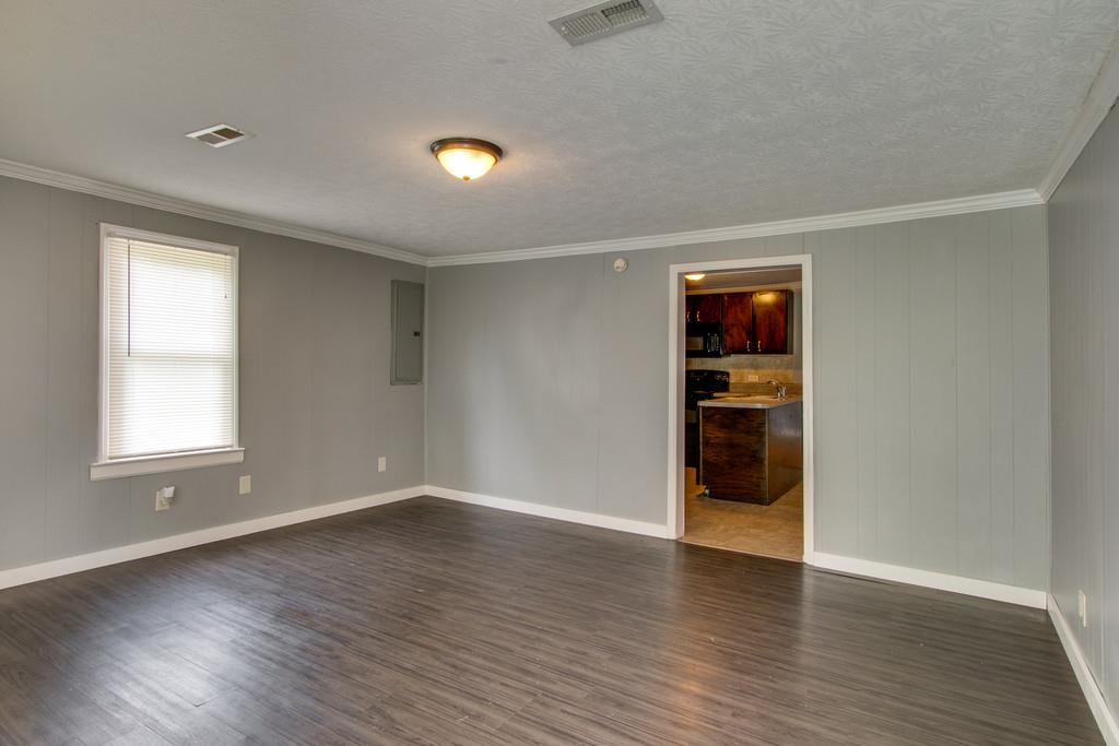 1475 Southside Road Southside, TN 37171 - Photo 4 of 27