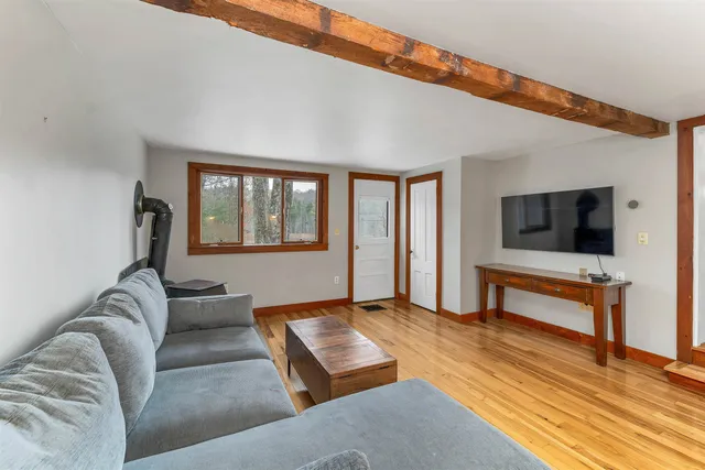 $369,000 | 315 Edgemont Road, Sunapee, NH 03782