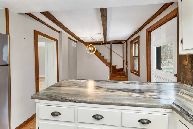 $369,000 | 315 Edgemont Road, Sunapee, NH 03782