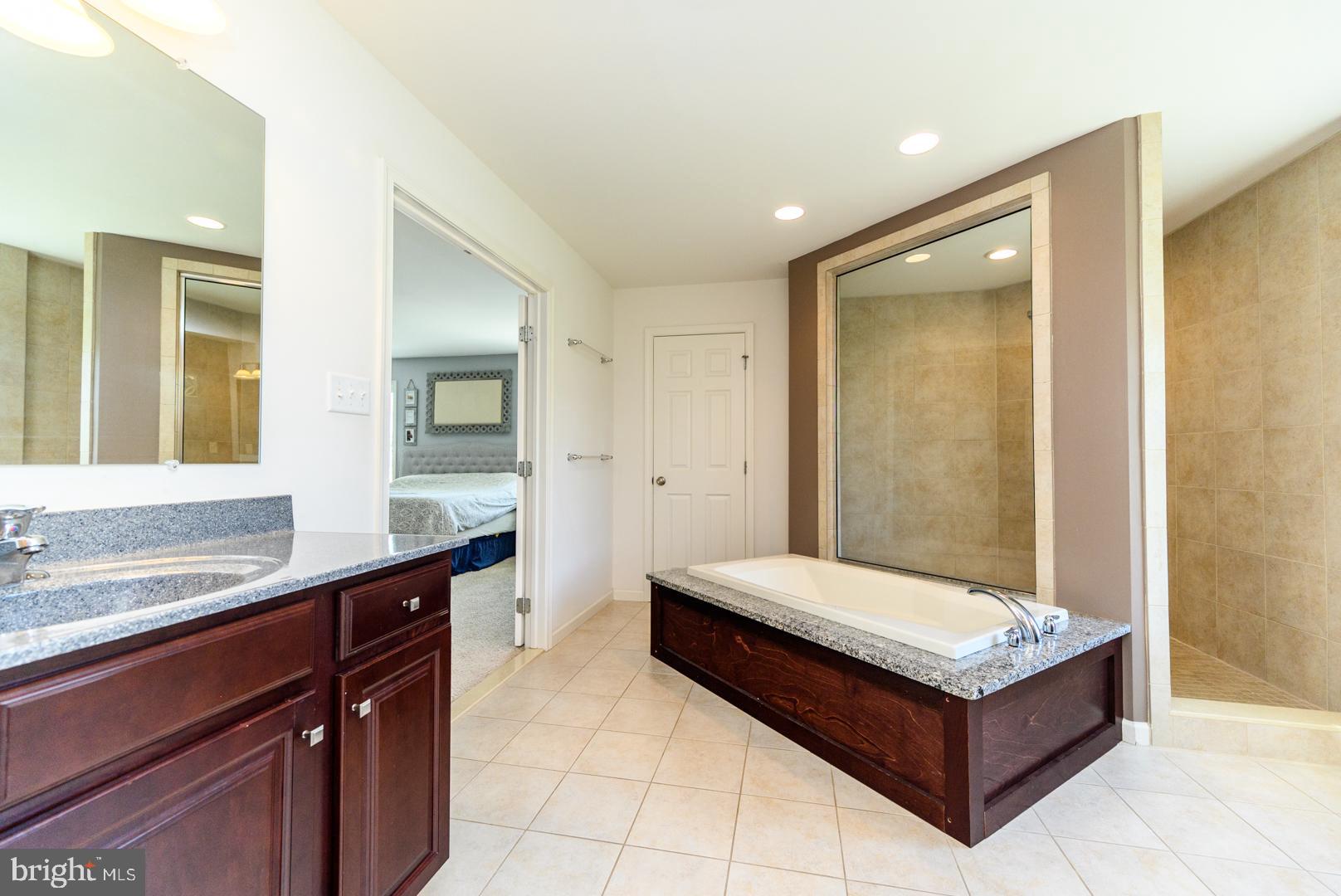27 Furlong Road Douglassville, PA 19518 - Photo 36 of 53 Master bathroom - has 2 private sinks
