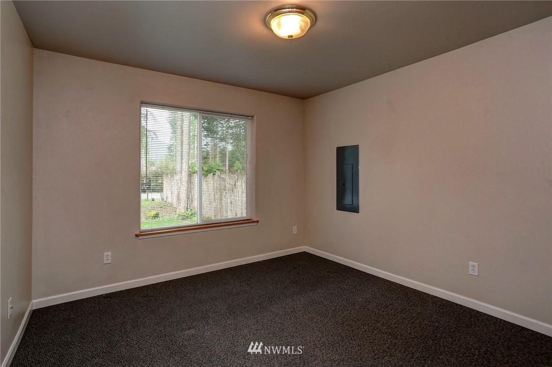 6259 Shamrock Road Maple Falls, WA 98266 - Photo 12 of 19 Gallery Image 12