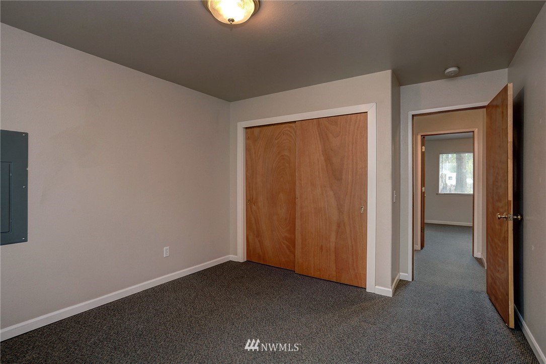 6259 Shamrock Road Maple Falls, WA 98266 - Photo 13 of 19 Gallery Image 13