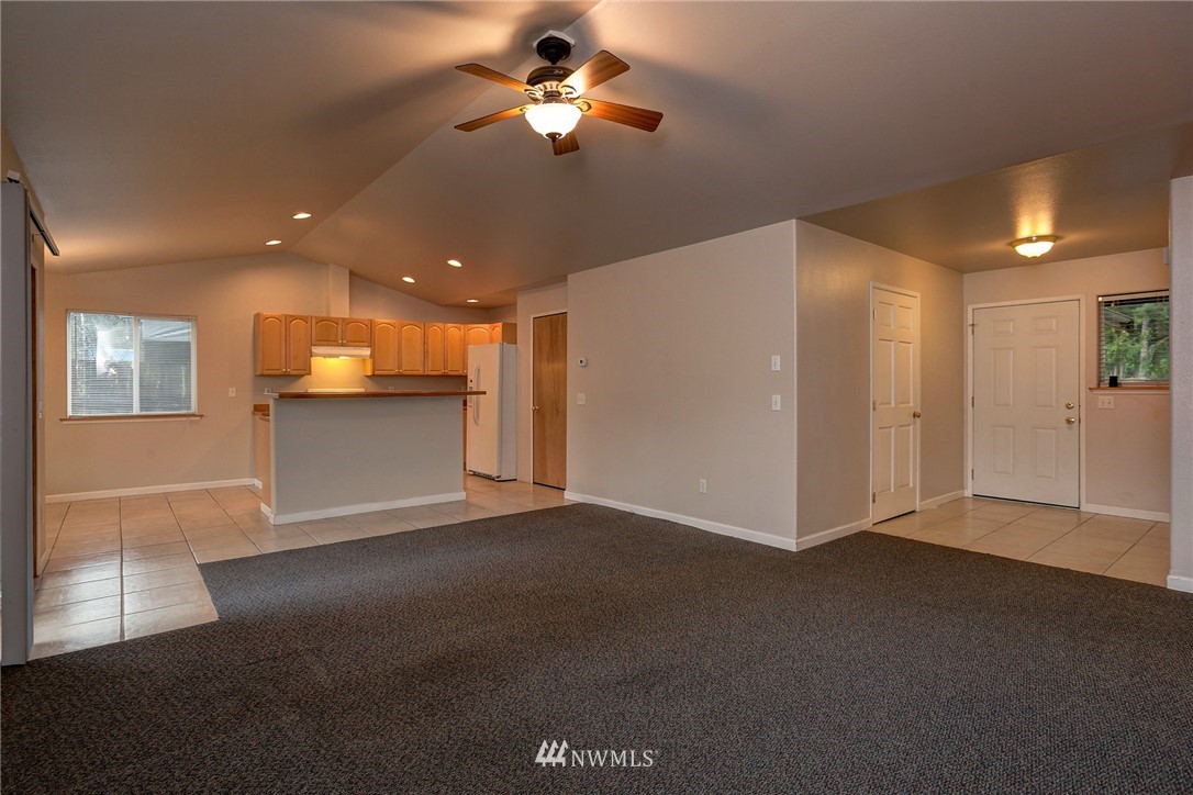 6259 Shamrock Road Maple Falls, WA 98266 - Photo 3 of 19 Gallery Image 3