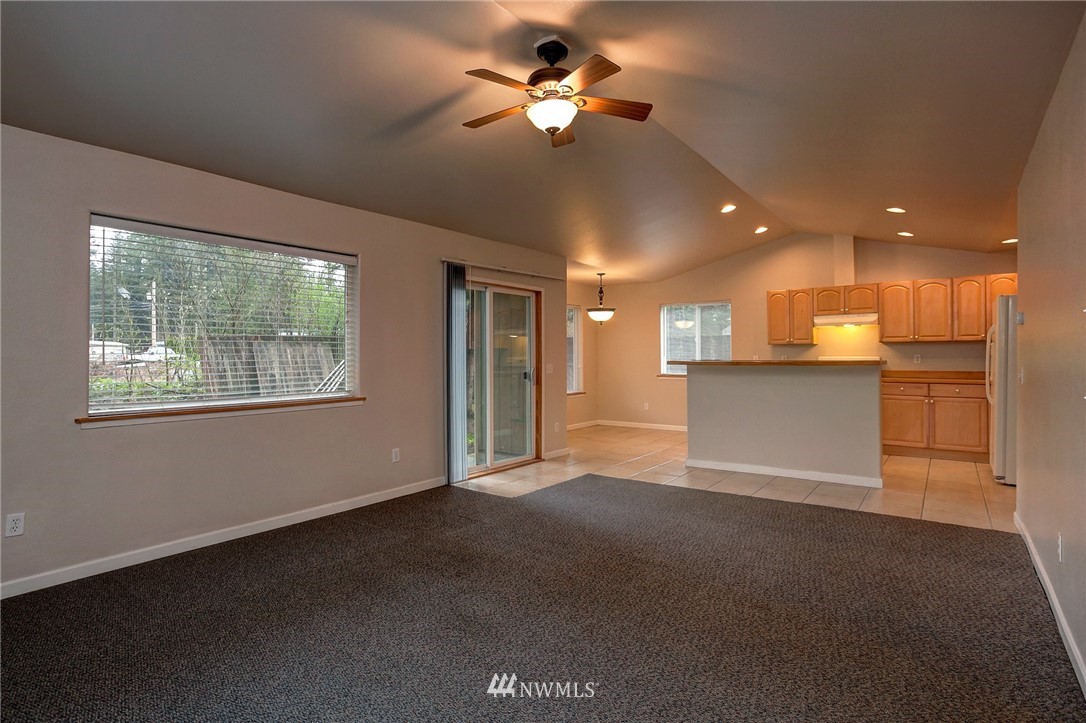 6259 Shamrock Road Maple Falls, WA 98266 - Photo 4 of 19 Gallery Image 4