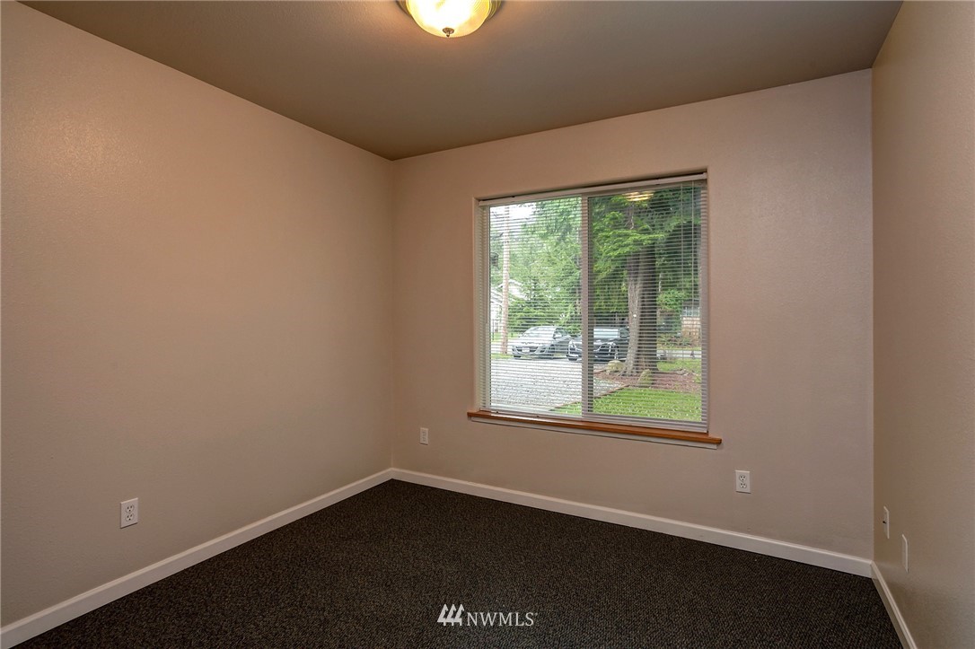 6259 Shamrock Road Maple Falls, WA 98266 - Photo 10 of 19 Gallery Image 10