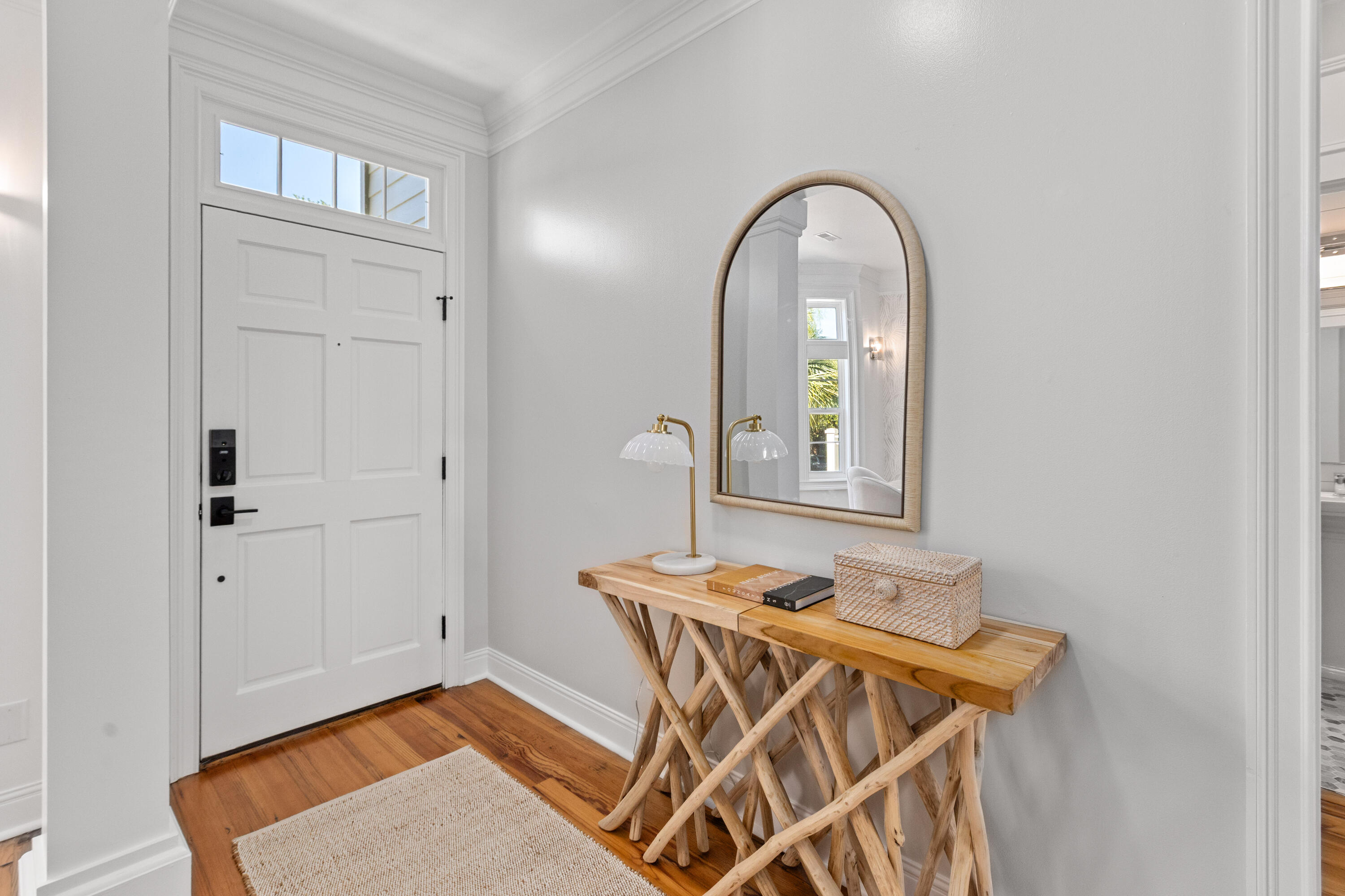 1908 English Ivy Court Mount Pleasant, SC 29464 - Photo 2 of 46 1908EnglishIvyCt-CasaVerdeMediaLLC6