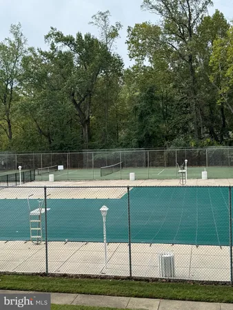 $1,695 | 10524 Weymouth Street, Unit W1, Bethesda, MD 20814