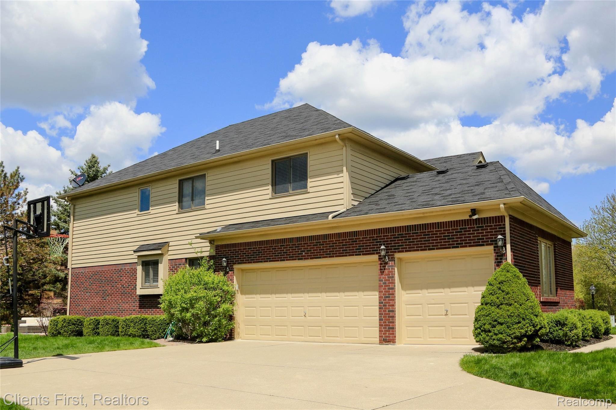 2120 Somerville Road Rochester, MI 48307 - Photo 46 of 54 KY3A3298.jpg