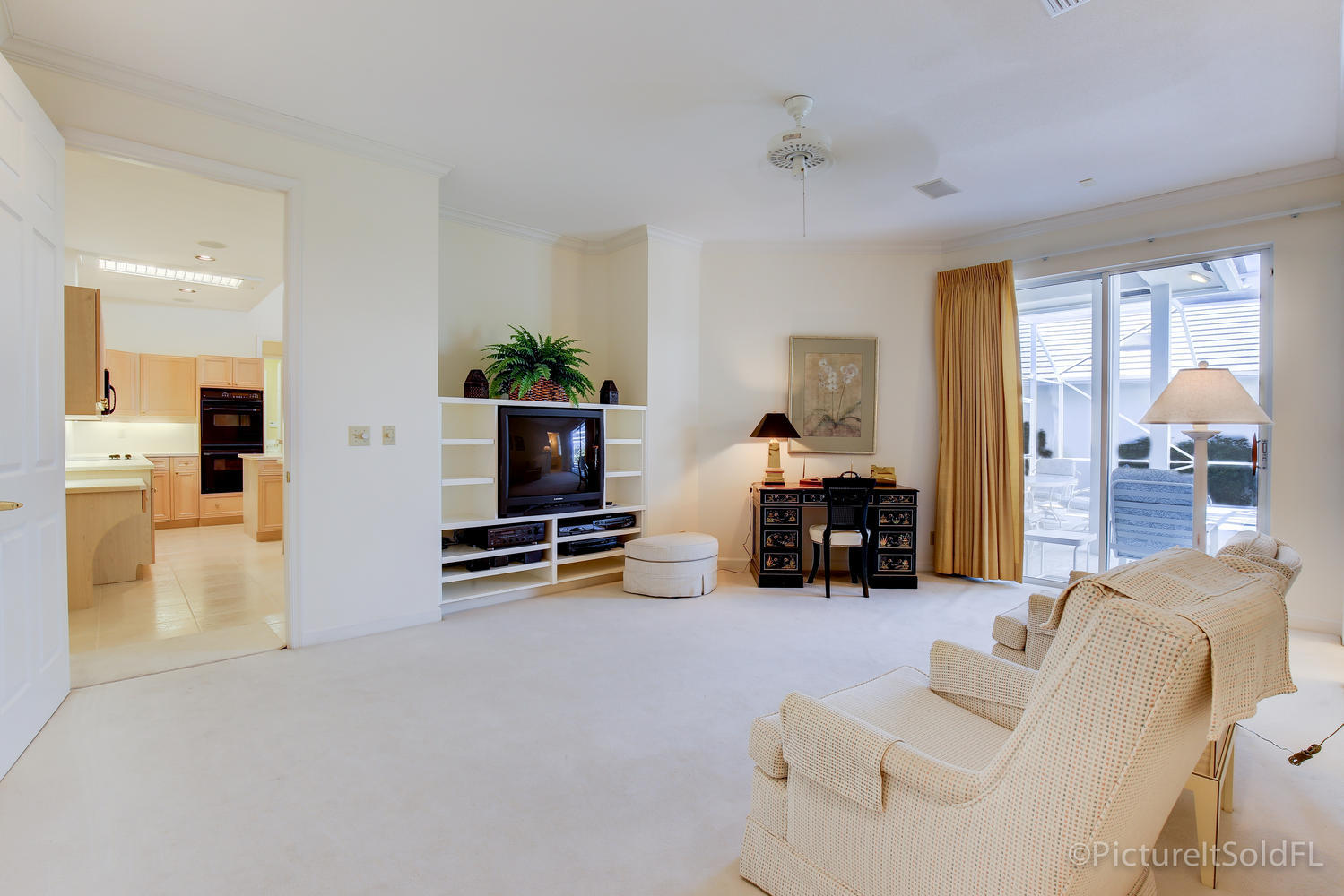 173 Orange Tree Drive Atlantis, FL 33462 - Photo 19 of 29 173 Orange Tree Dr Atlantis FL-large-018
