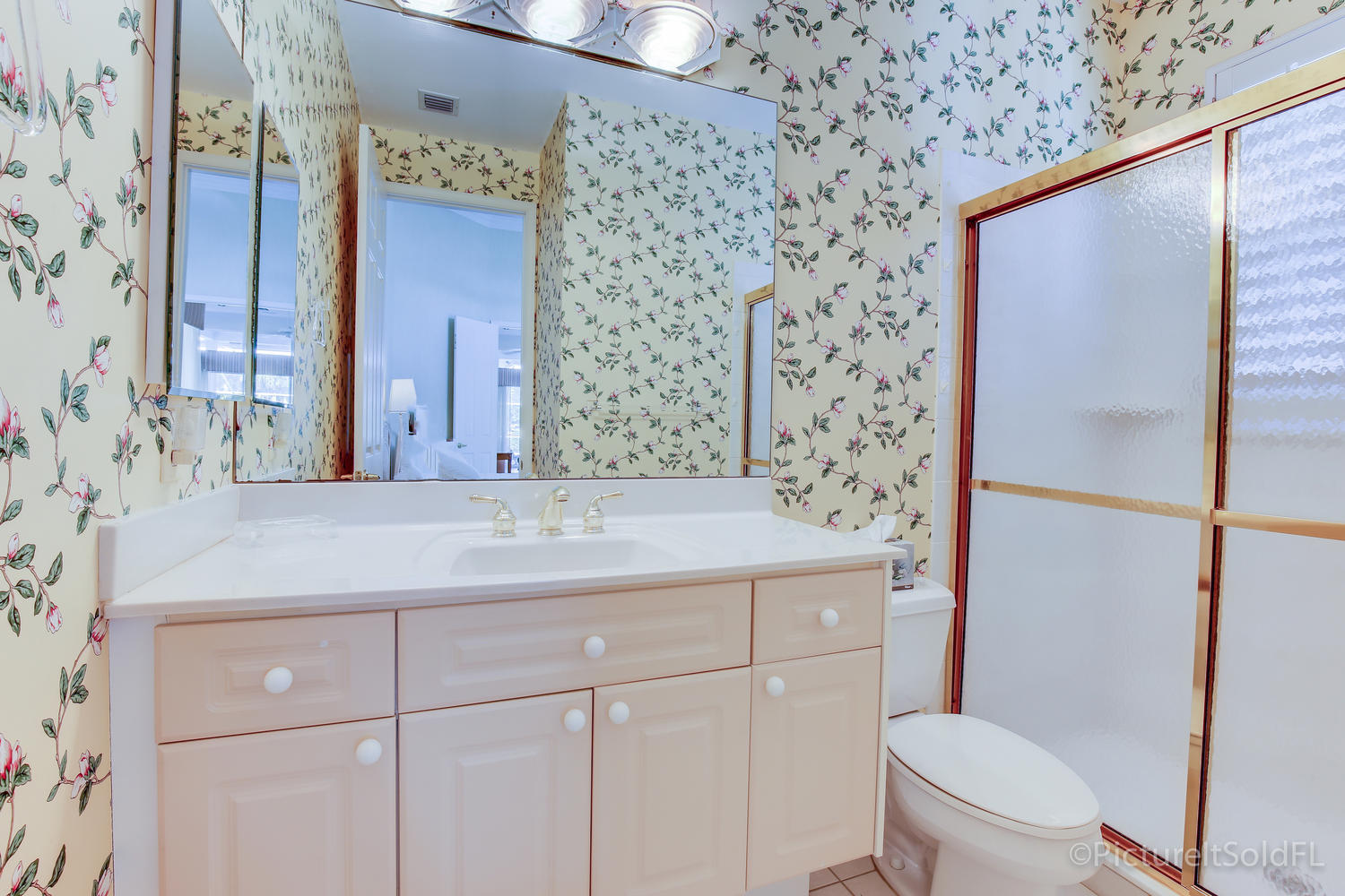 173 Orange Tree Drive Atlantis, FL 33462 - Photo 20 of 29 173 Orange Tree Dr Atlantis FL-large-019