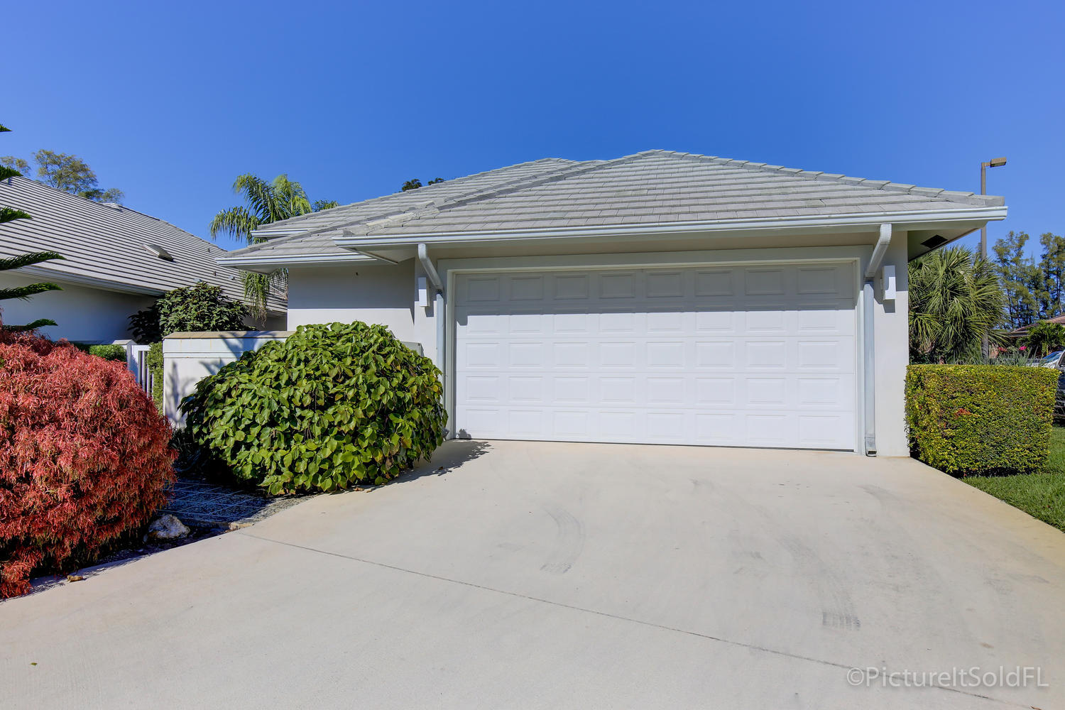 173 Orange Tree Drive Atlantis, FL 33462 - Photo 2 of 29 173 Orange Tree Dr Atlantis FL-large-002